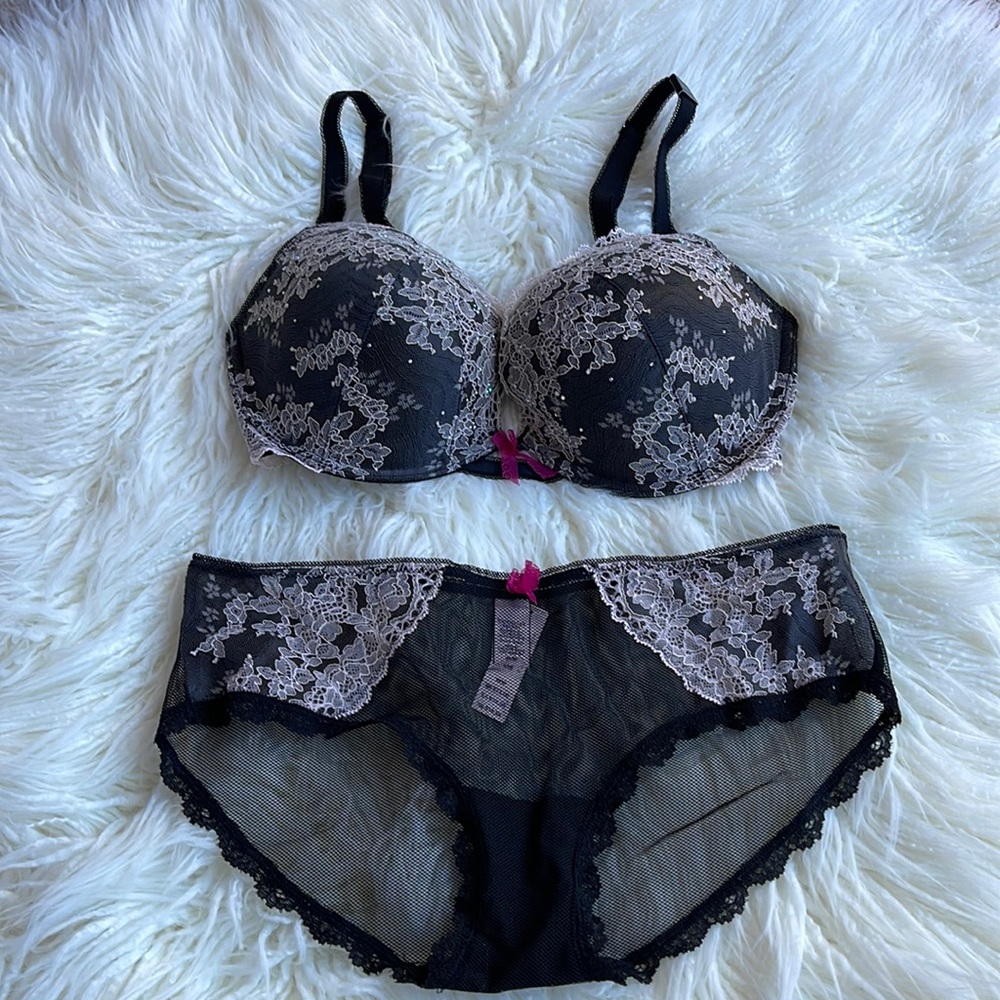 Victoria Secret Dream Angels Push-up Bra & Panty NWT